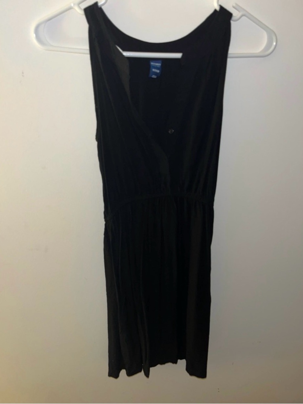 Old Navy Black V-Neck Sleeveless Midi Dress